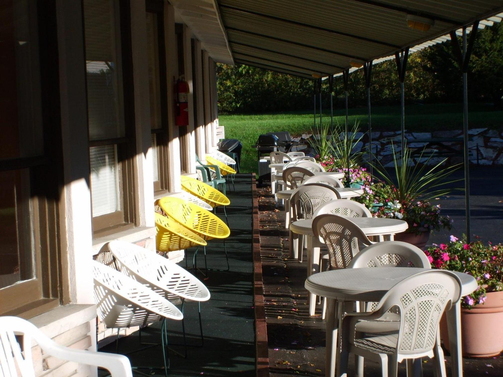Capricorn Motel Royale 1000 Islands Lansdowne Exterior foto