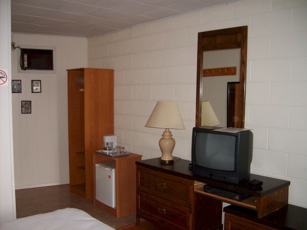 Capricorn Motel Royale 1000 Islands Lansdowne Exterior foto